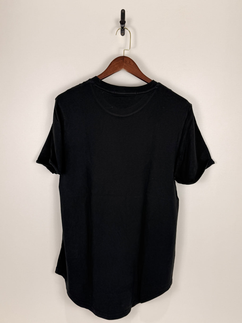 Calvin Klein Jeans Monogram Patch T-Shirt | C:44 L:30