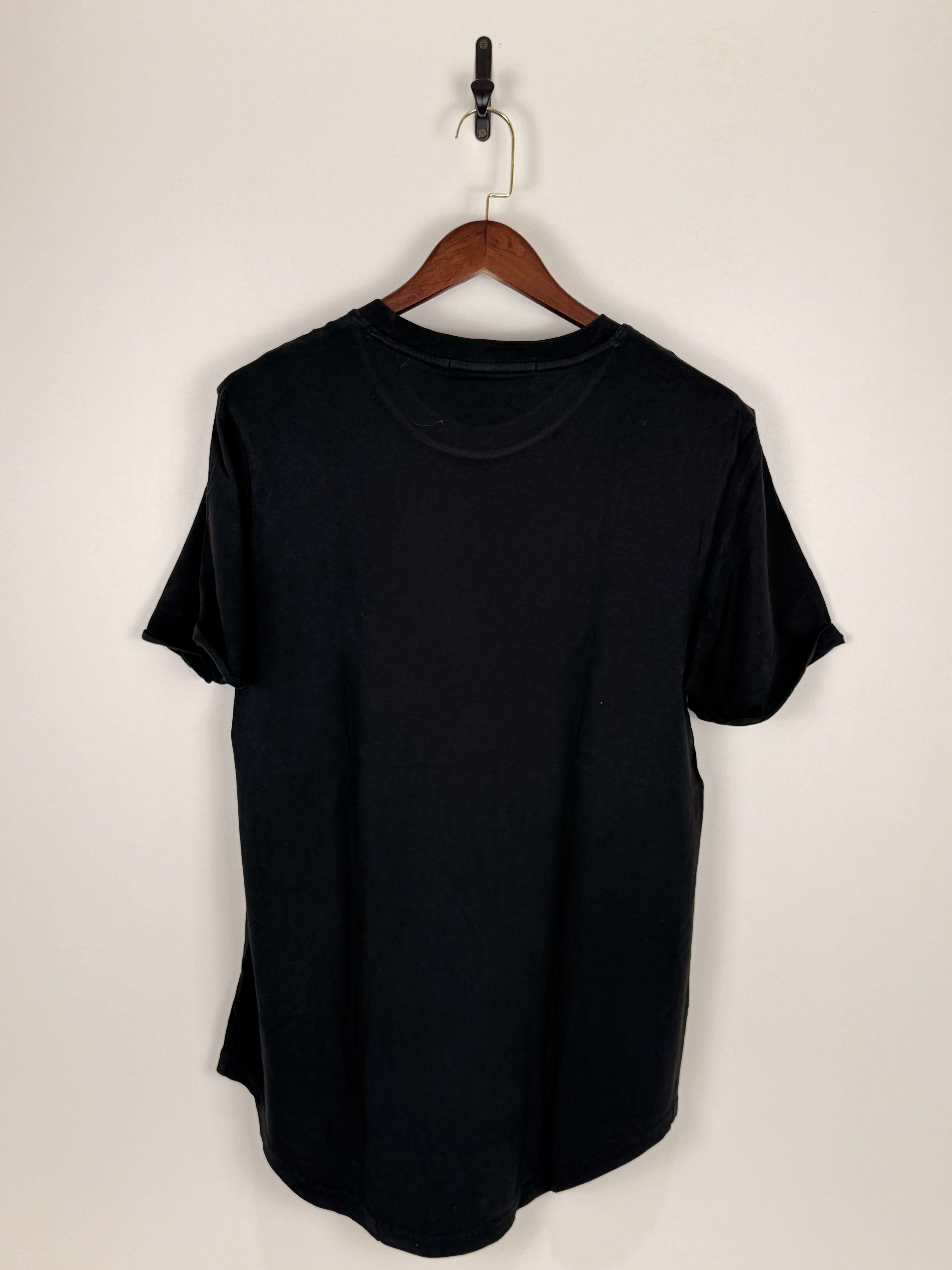 Calvin Klein Jeans Monogram Patch T-Shirt | C:44 L:30