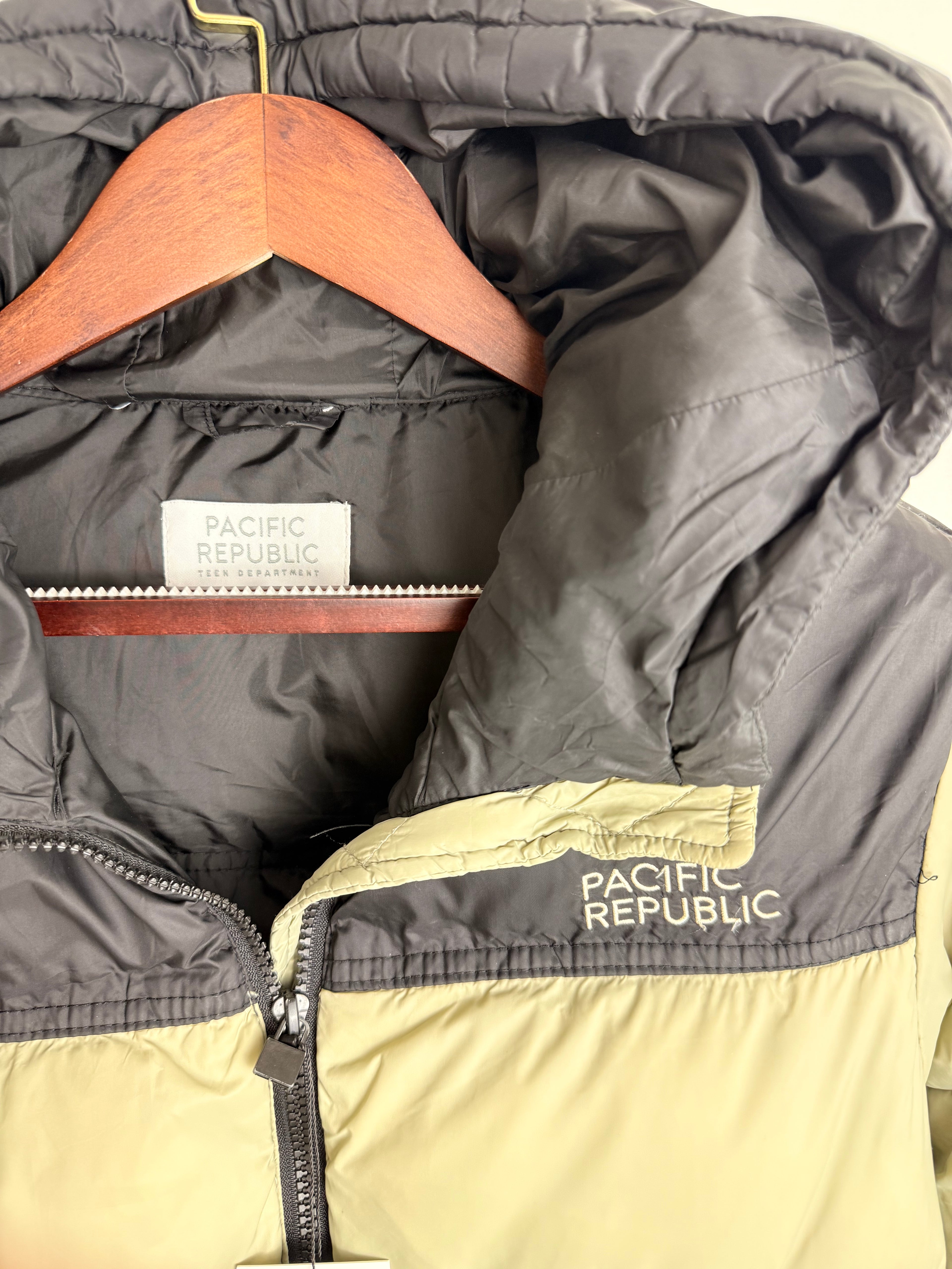 Pull&Bear Two-Toned Puffer Jacket