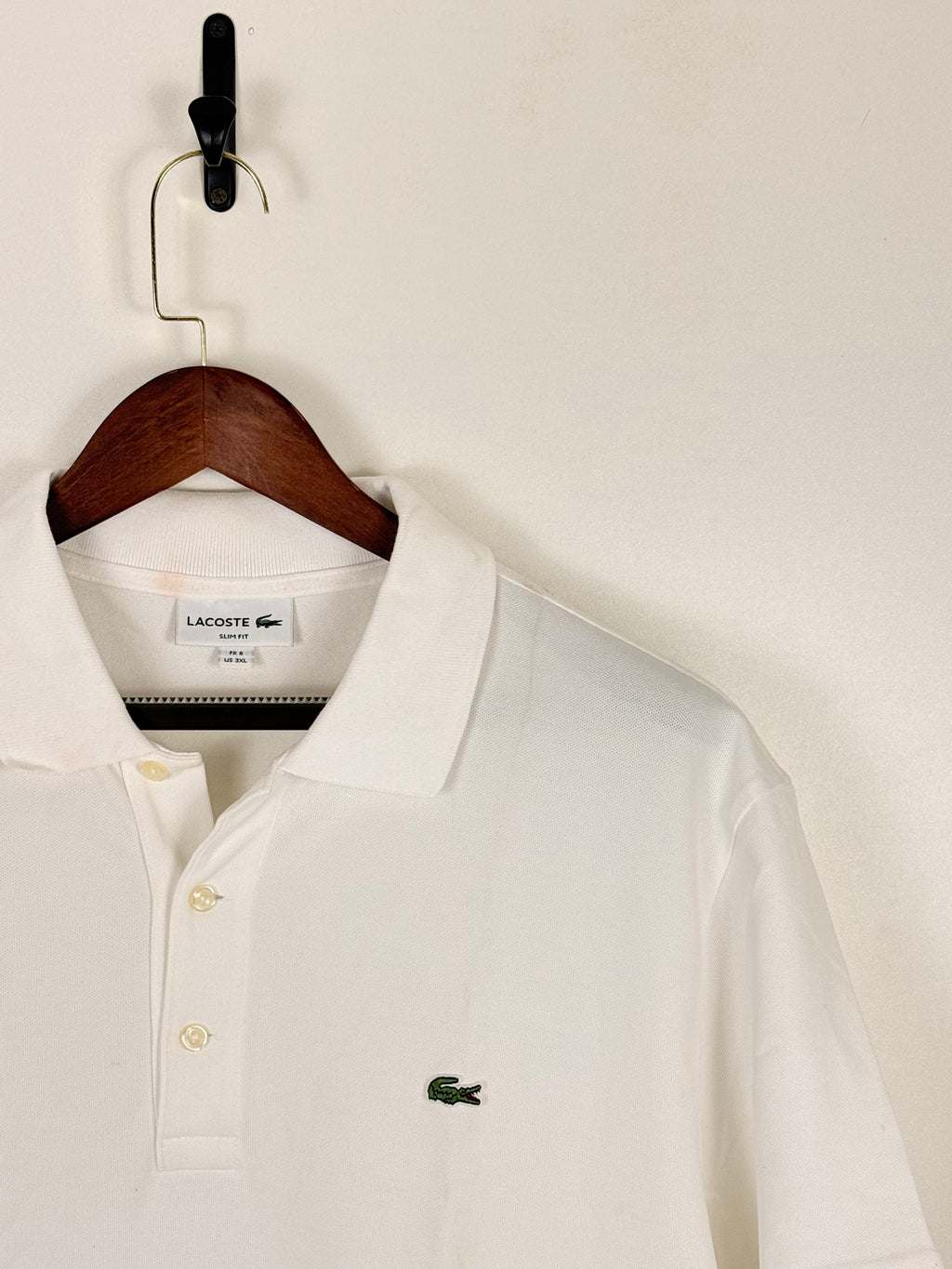 Lacoste White Slim Fit Polo | C:45 L:30