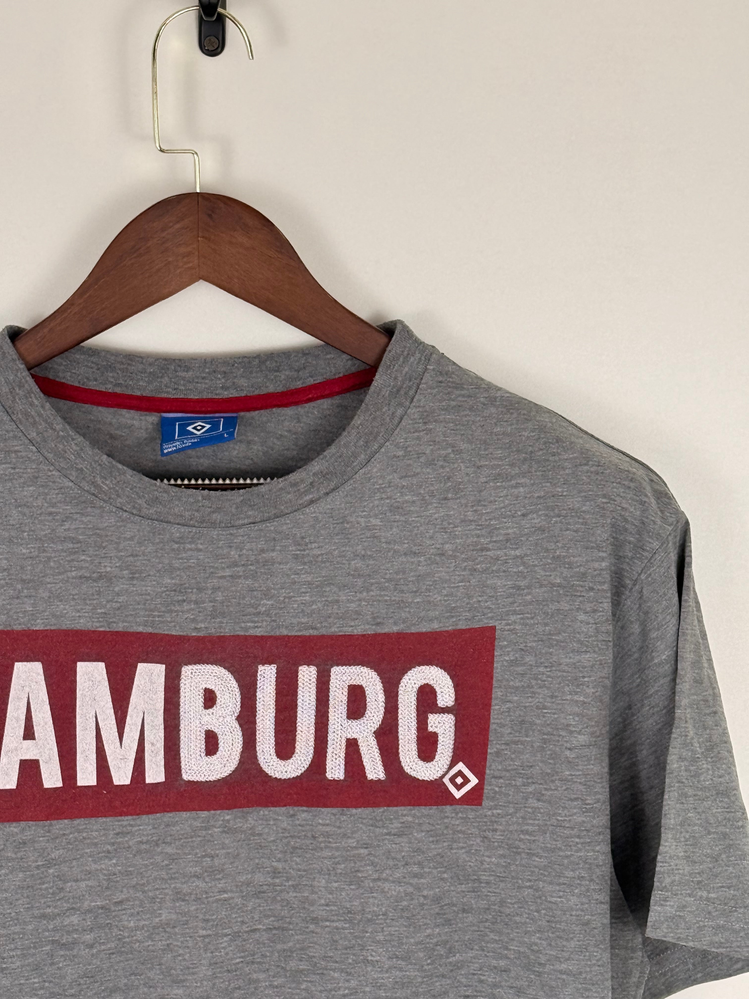 Umbro Hamburg Graphic Tee | C:44 L:28