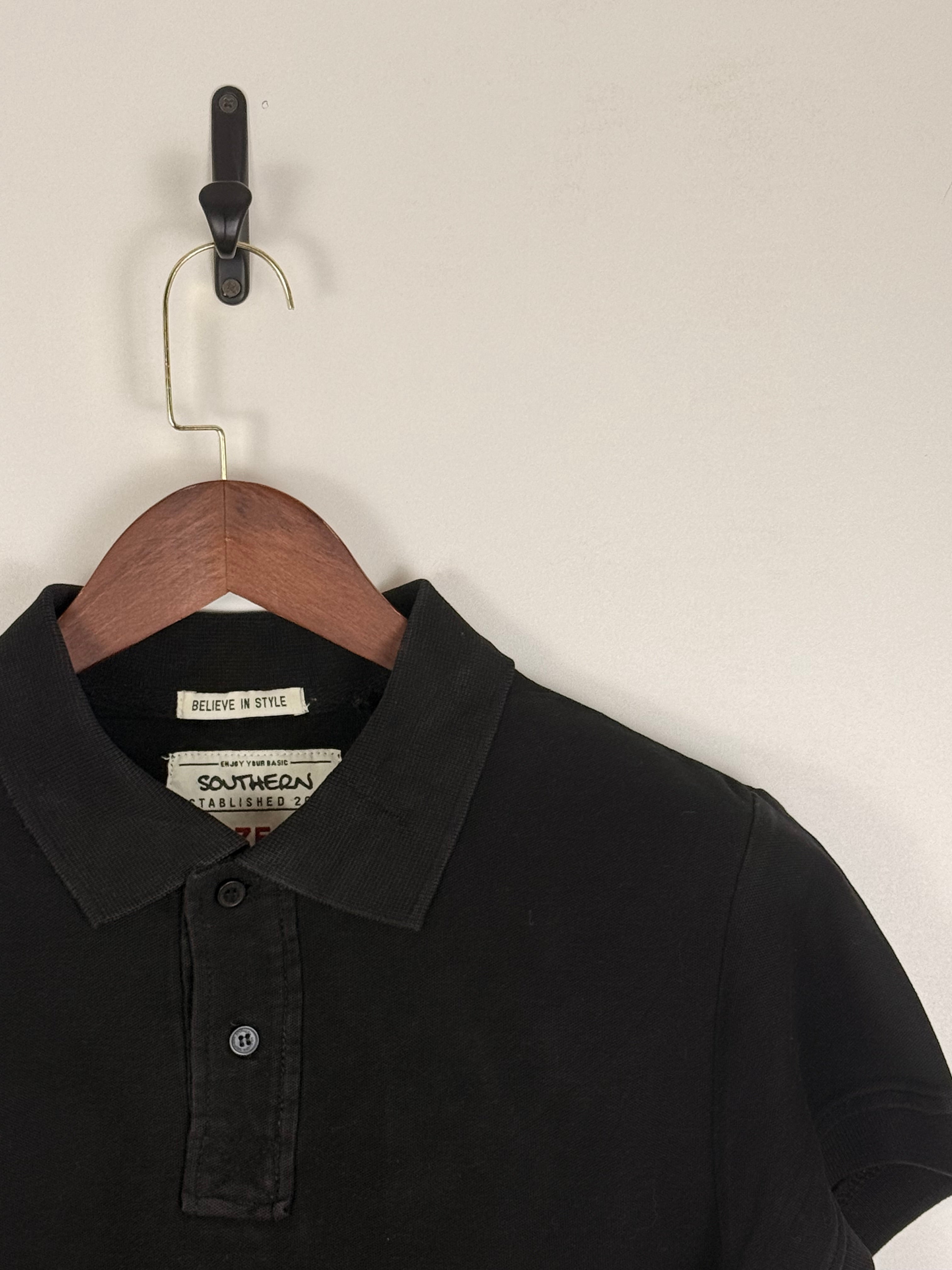 Southern Black Classic Piqué Polo | C:38 L:28