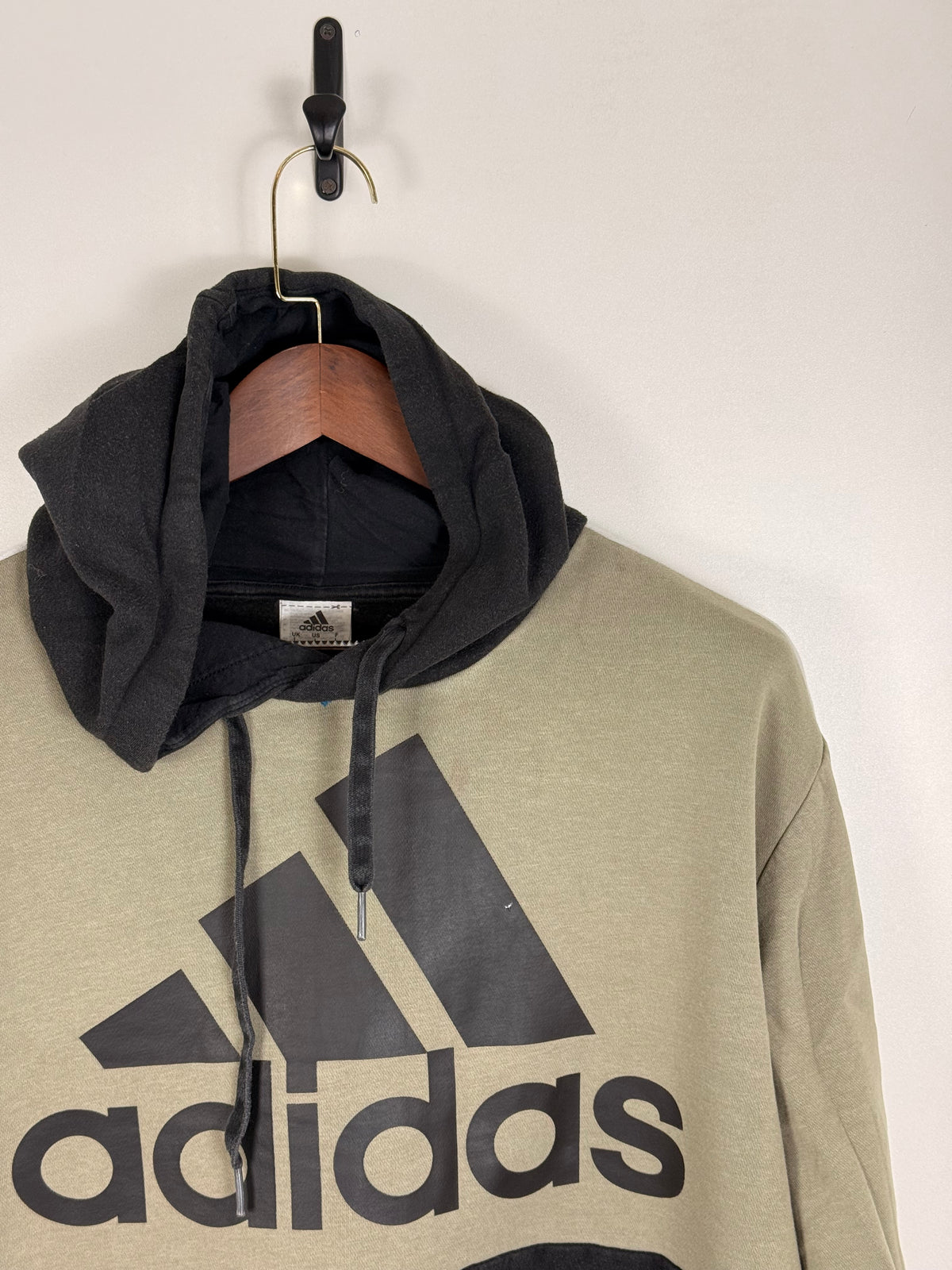 Adidas Olive Green & Black Logo Hoodie | C:52 L:27