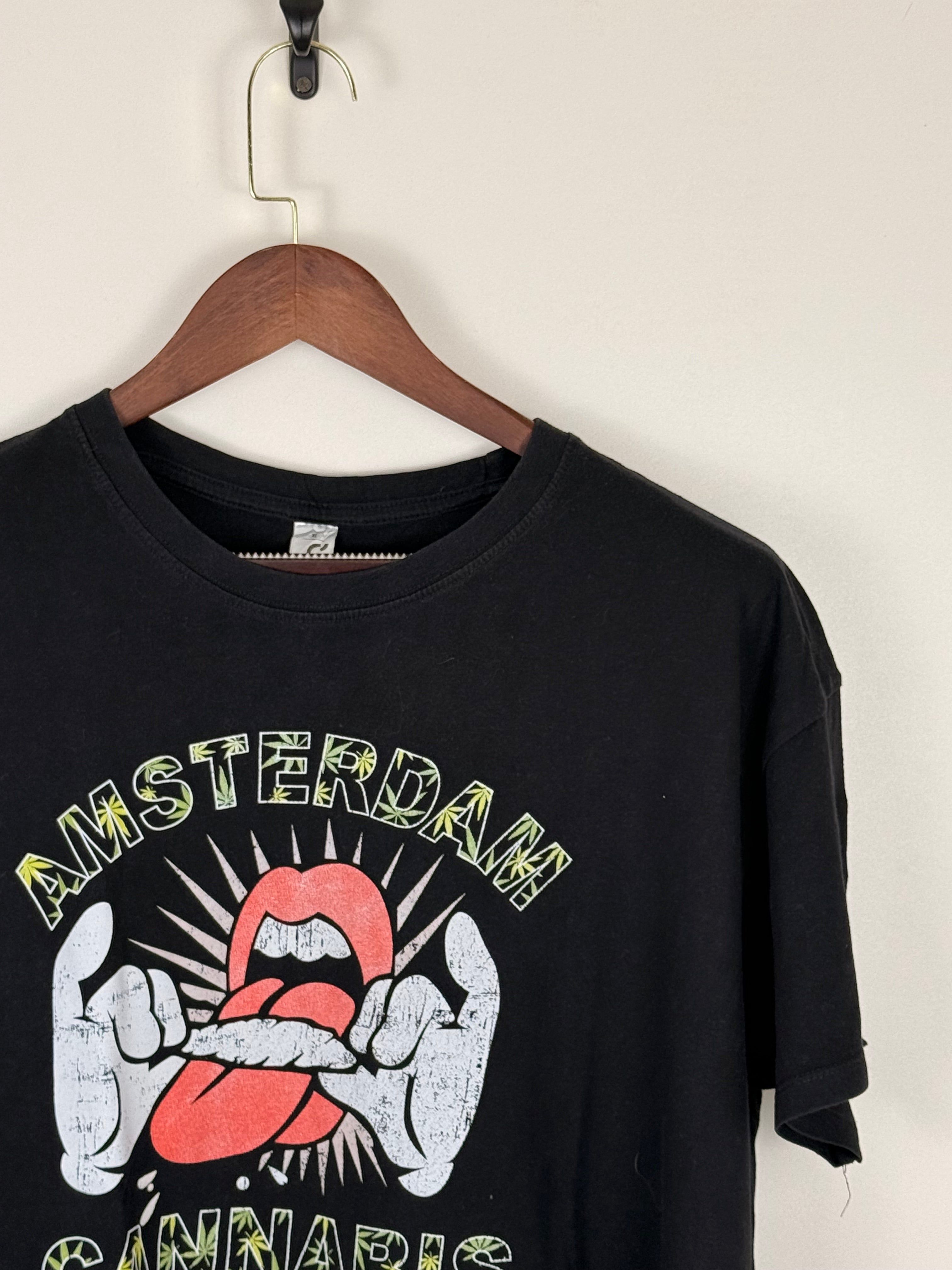 Amsterdam Cannabis Graphic T-Shirt | C:46 L:28