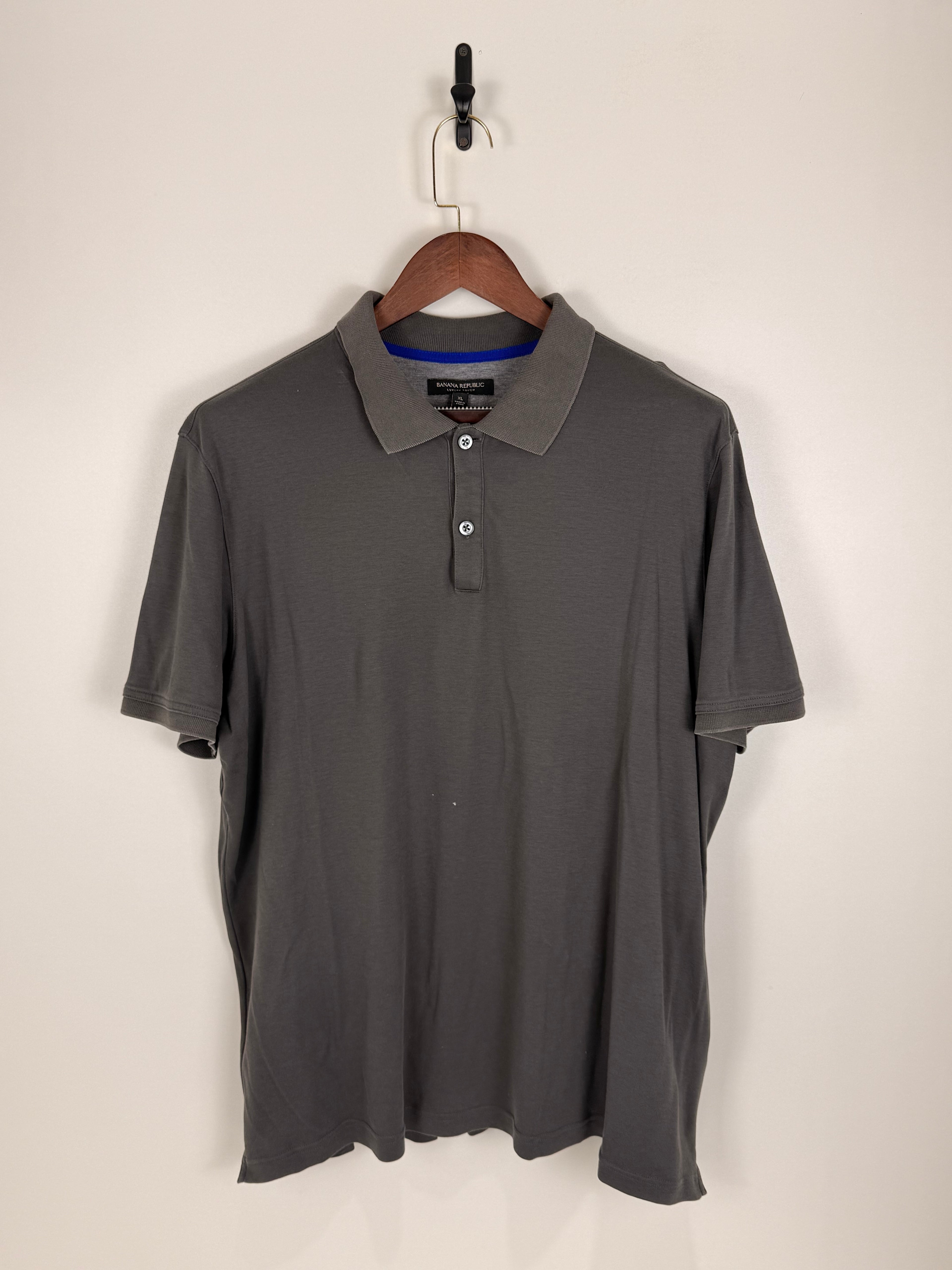 Banana Republic Charcoal Grey Essential Polo | C:52 L:29