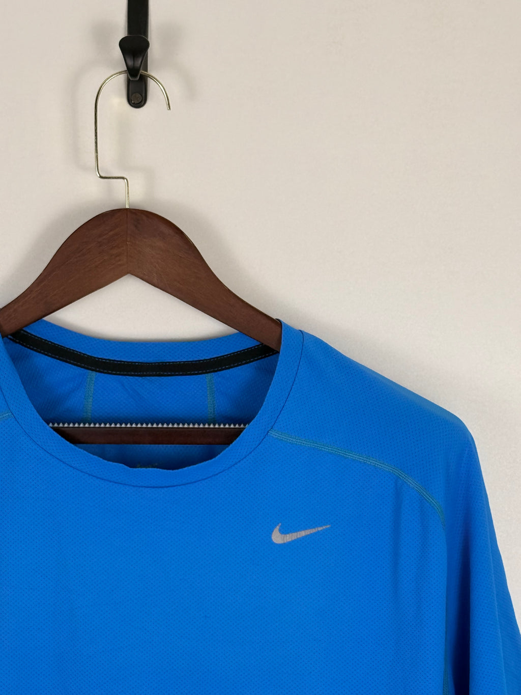 Nike Dri-FIT Running Performance Tee | C:44 L:28