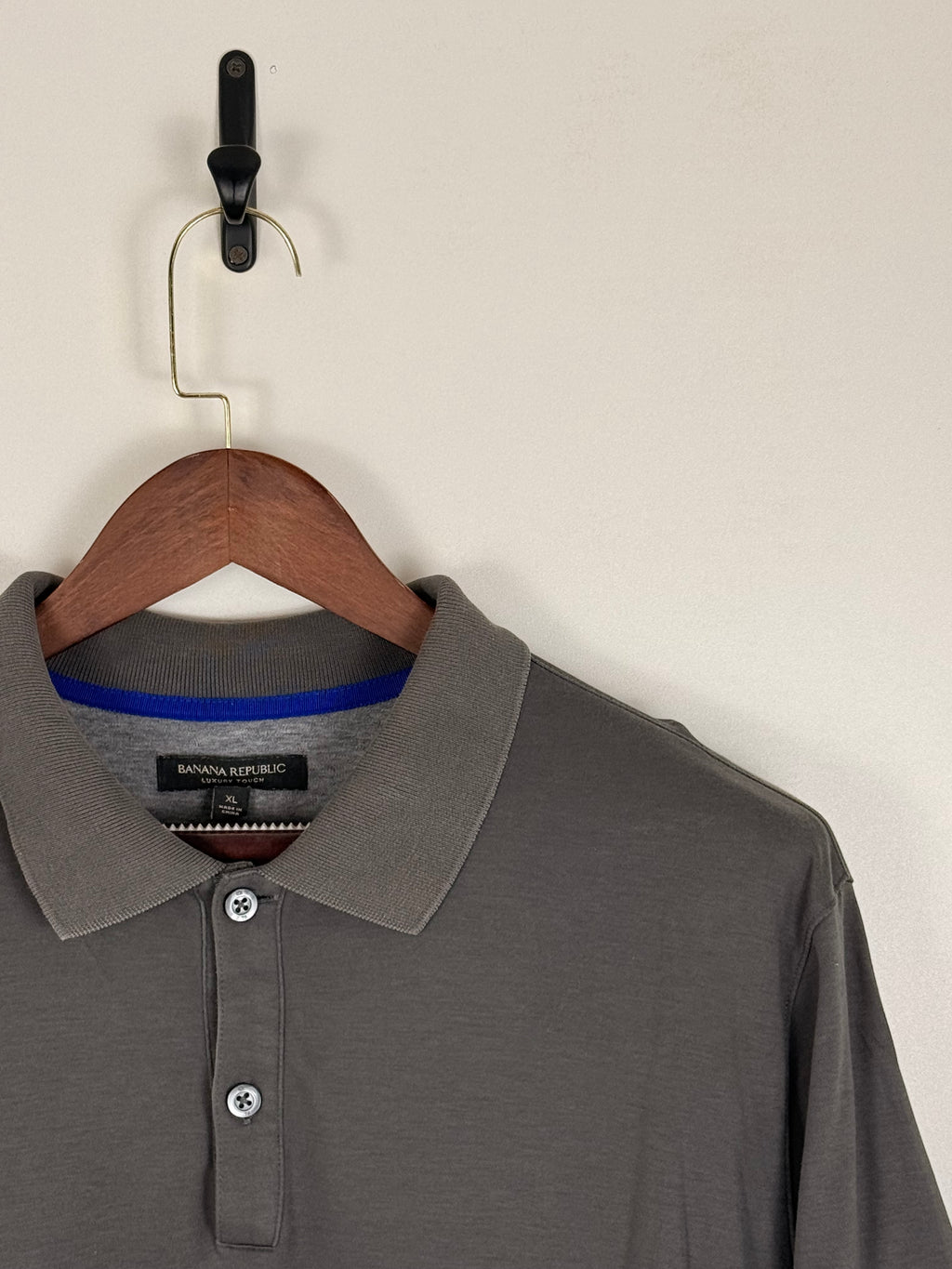 Banana Republic Charcoal Grey Essential Polo | C:52 L:29