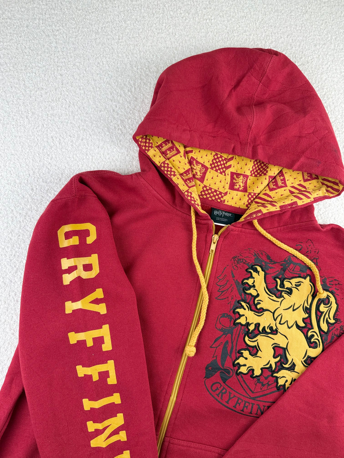 Gryffindor Graphic Zip-Up Hoodie | C:44 L:26
