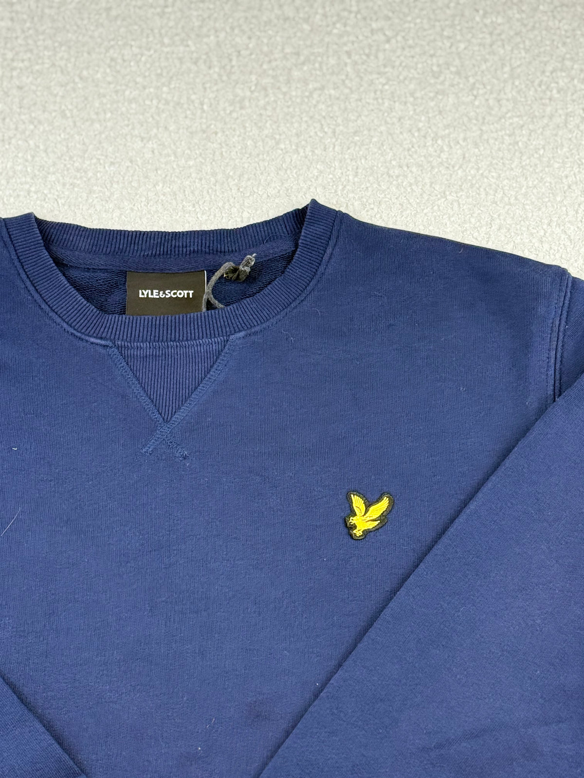 Lyle & Scott Classic Logo Sweatshirt | C:44 L:26