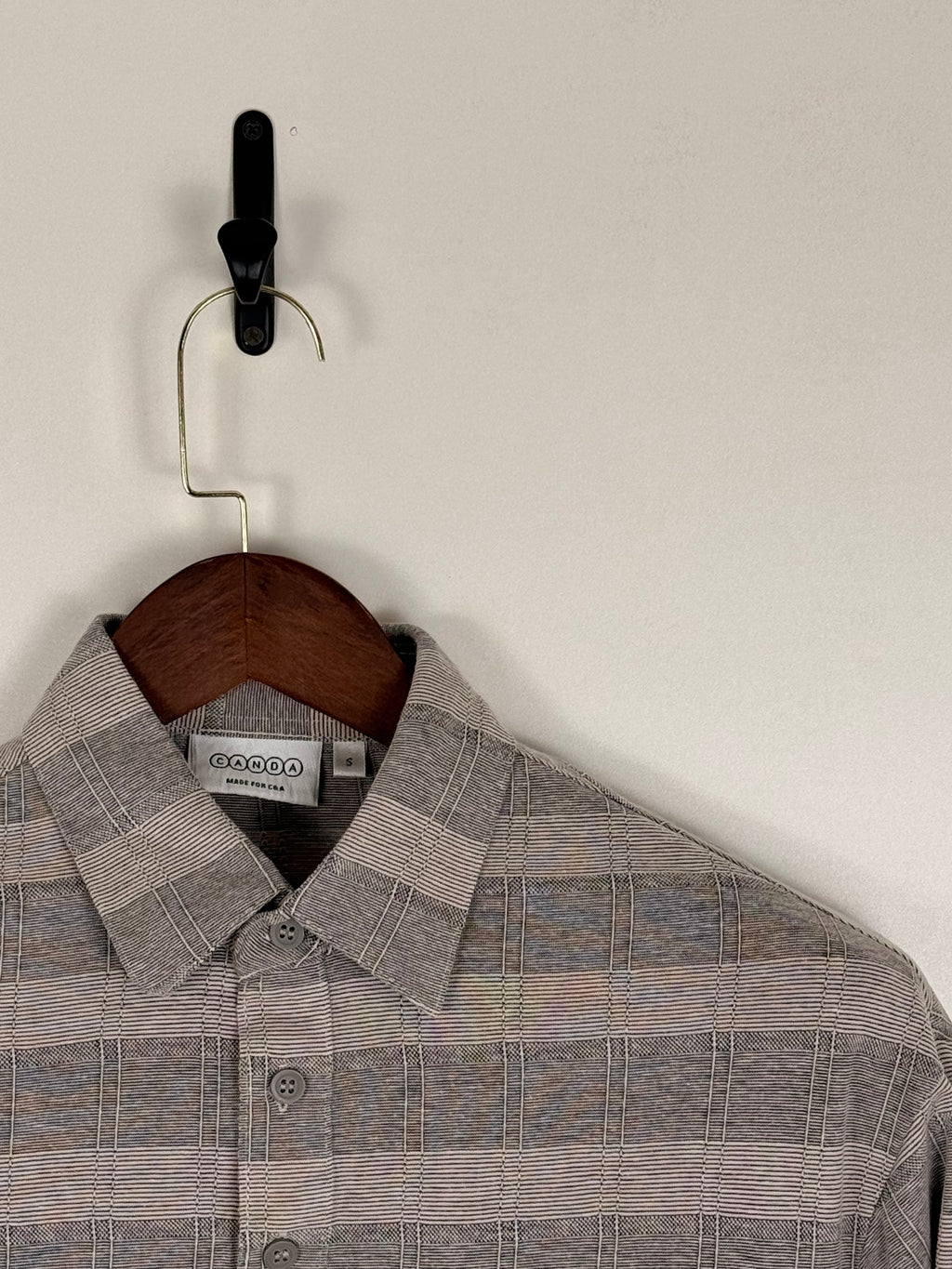 Canda Grey Plaid Short-Sleeve Shirt | C:40 L:25