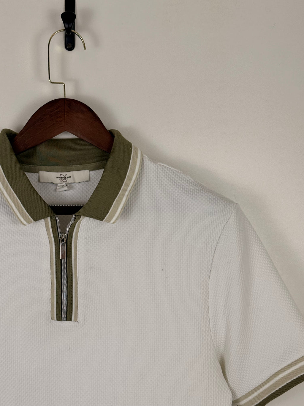 River Island Textured Zip Polo Ivory Olive | C:20 L:28