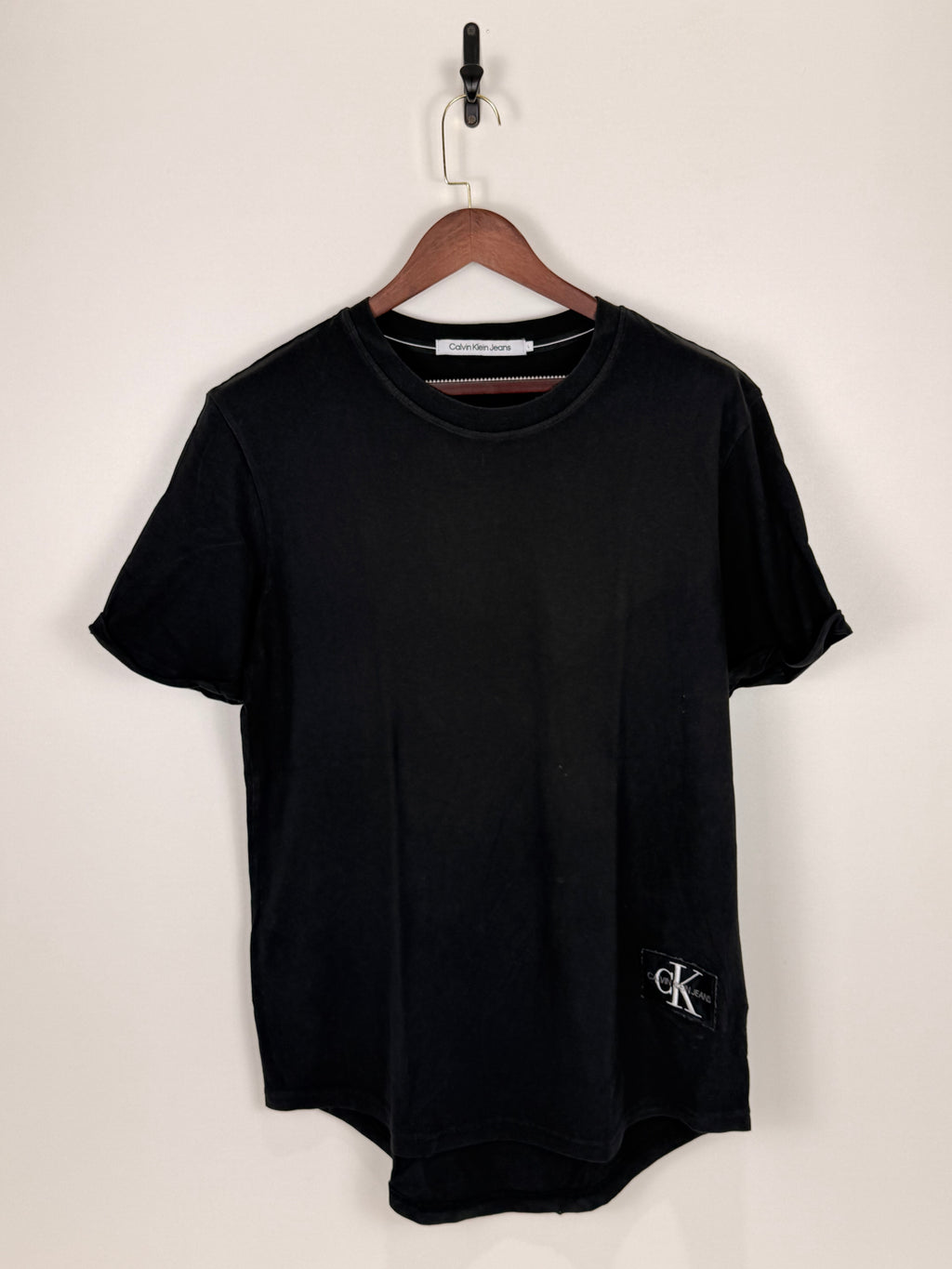 Calvin Klein Jeans Monogram Patch T-Shirt | C:44 L:30
