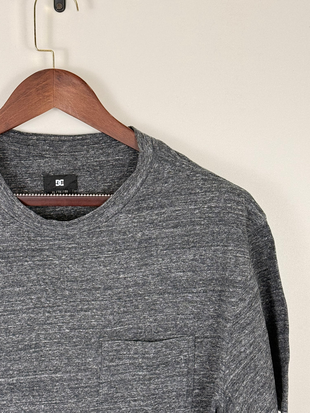 DC Charcoal Pocket T-Shirt | C:46 L:29
