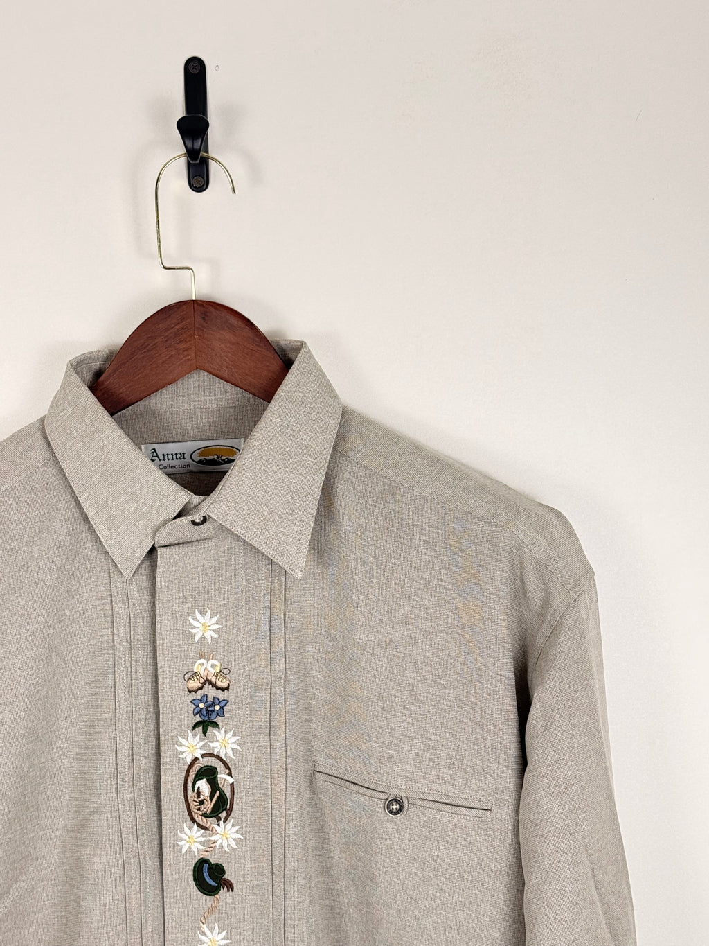 Anna Collection Beige Floral Embroidered Shirt | C:50 L:31