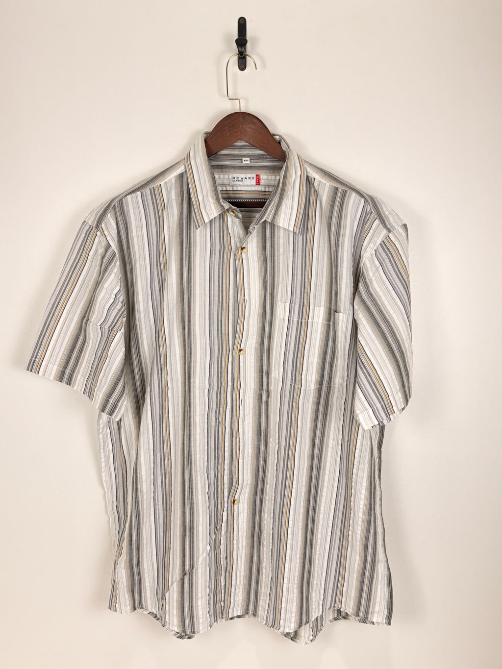 Vintage Neutral Stripe Button-Up Shirt | C:52 L:32