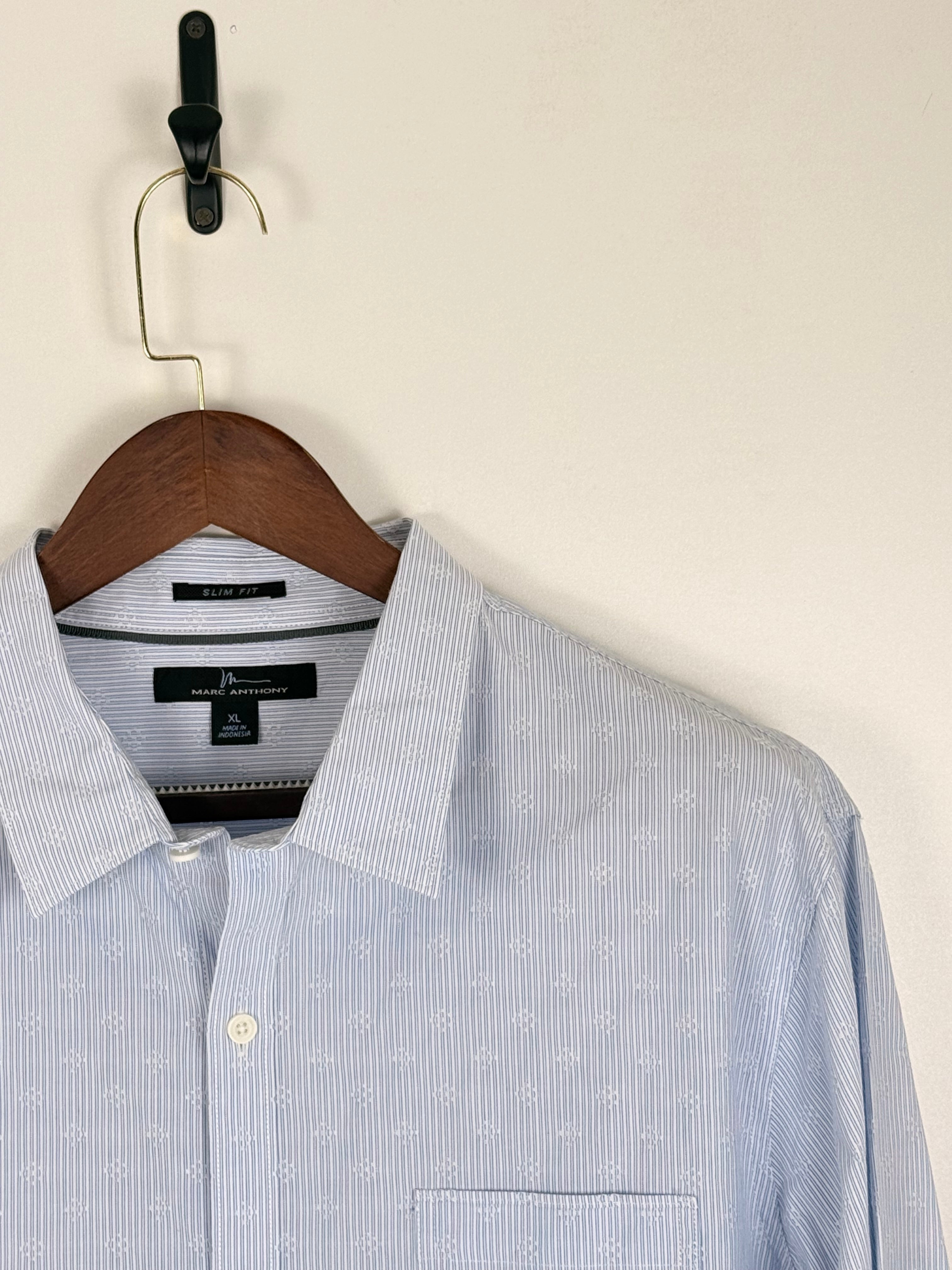 Marc Anthony Light Blue Pinstripe Shirt | C:50 L:32