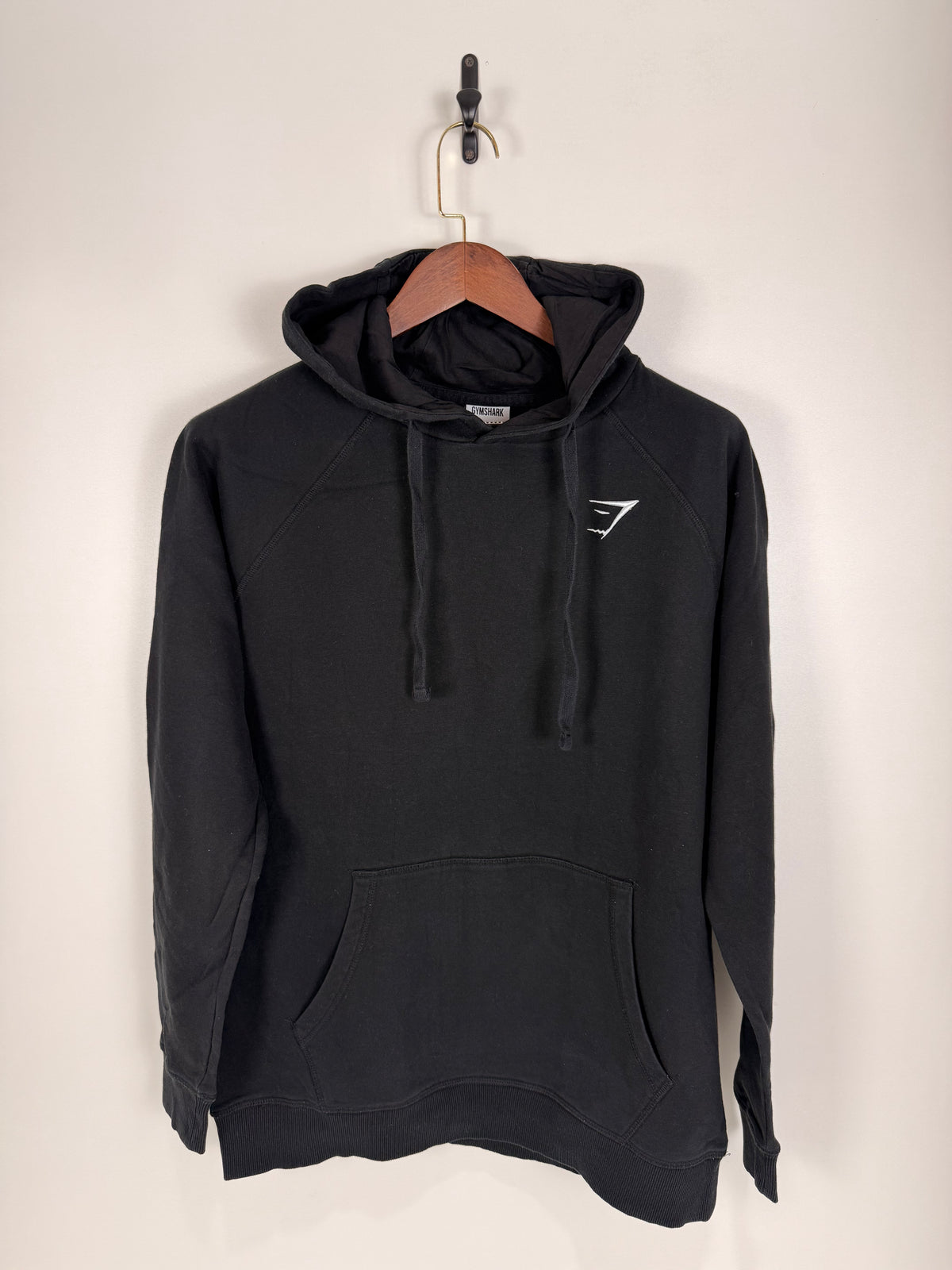 Gymshark Black Pullover Hoodie | C:48 L:29