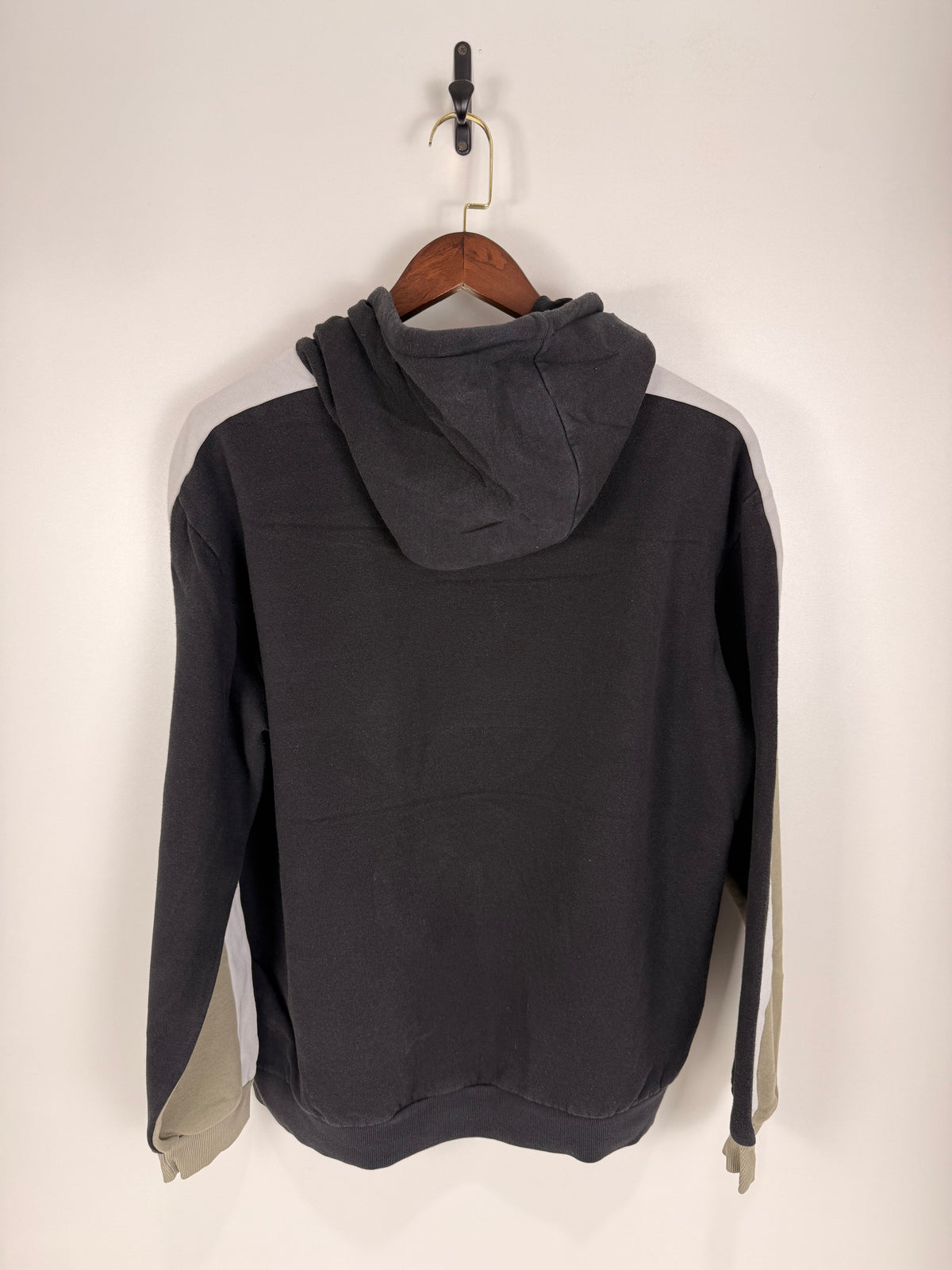 Adidas Olive Green & Black Logo Hoodie | C:52 L:27