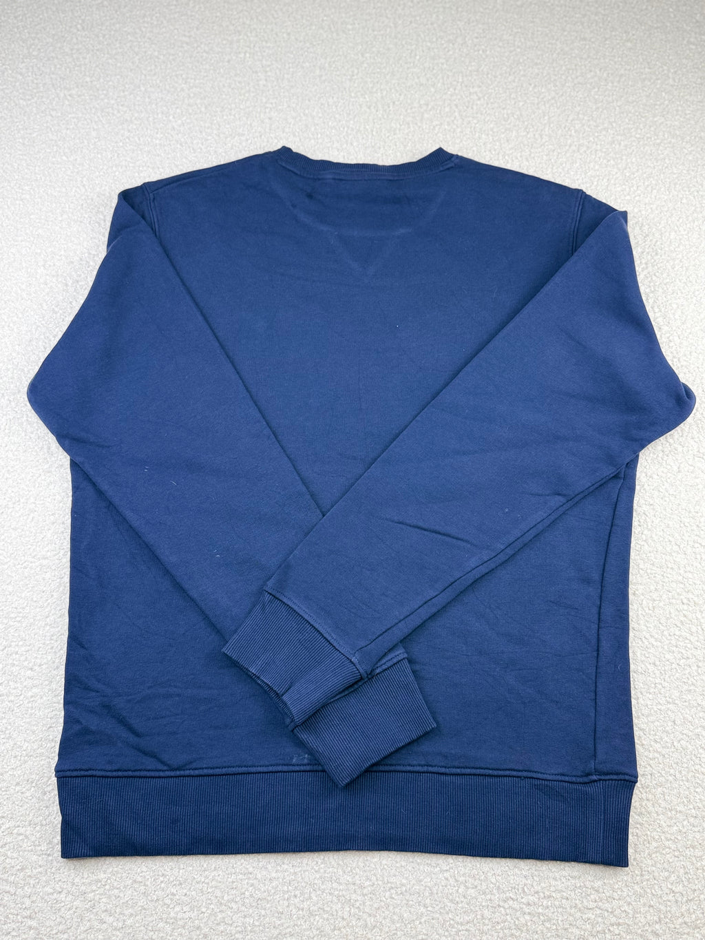 Lyle & Scott Classic Logo Sweatshirt | C:44 L:26