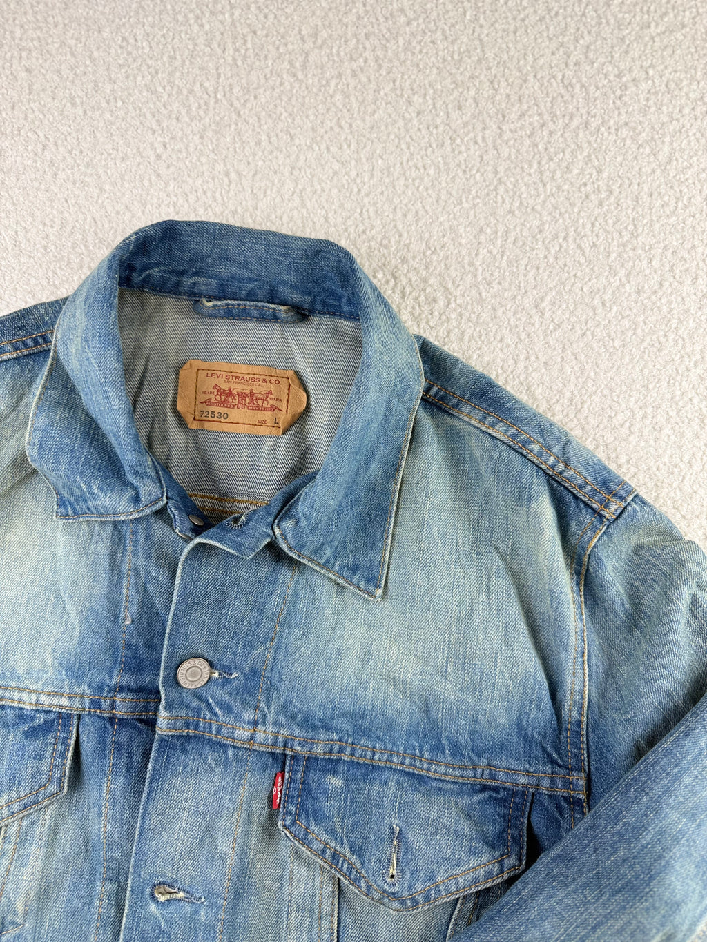 Vintage Levi’s Trucker Denim Jacket | C:42 L:26
