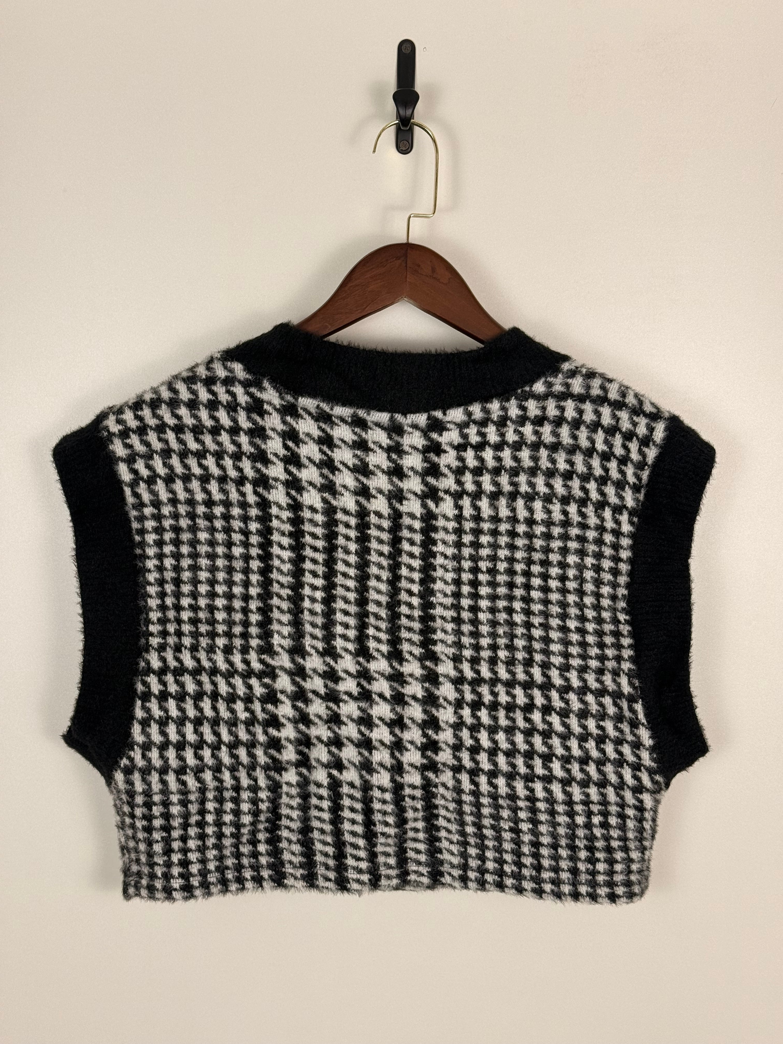 Bershka Cropped Sweater