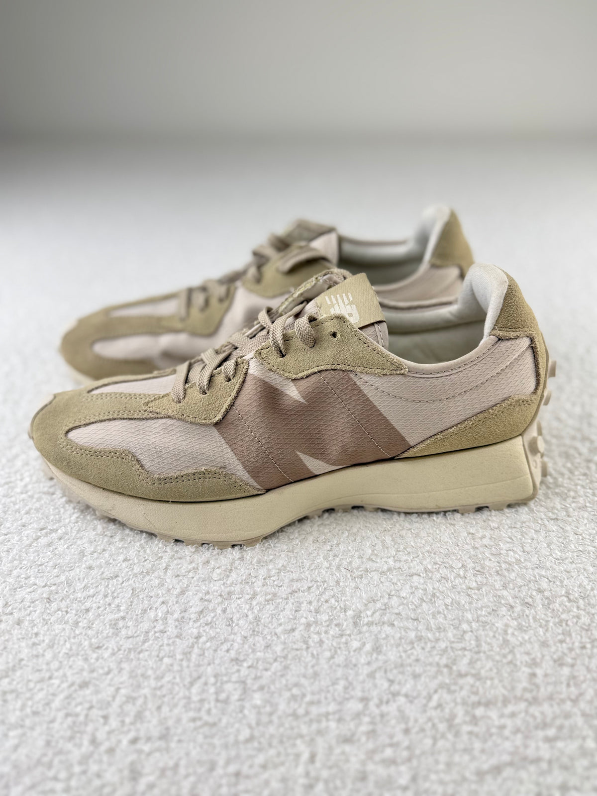 New Balance 327 Lifestyle Sneakers | EU:42.5 US:9