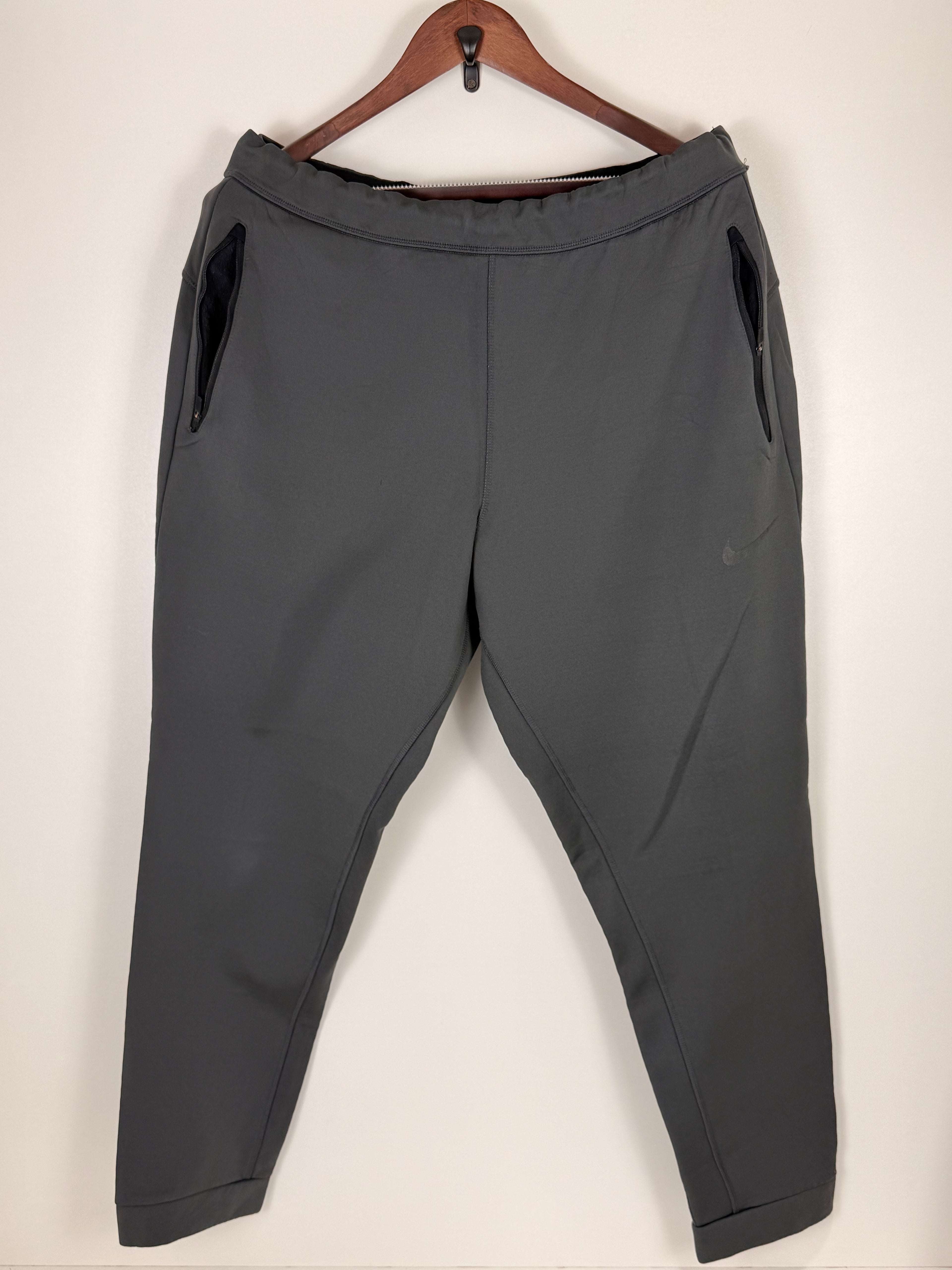 Nike Taipored Thermal Trousers | W:    L: