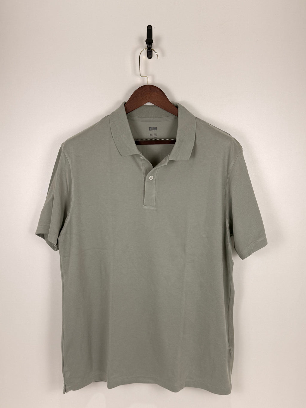 Uniqlo Mist Green Piqué Polo | C:50 L:30