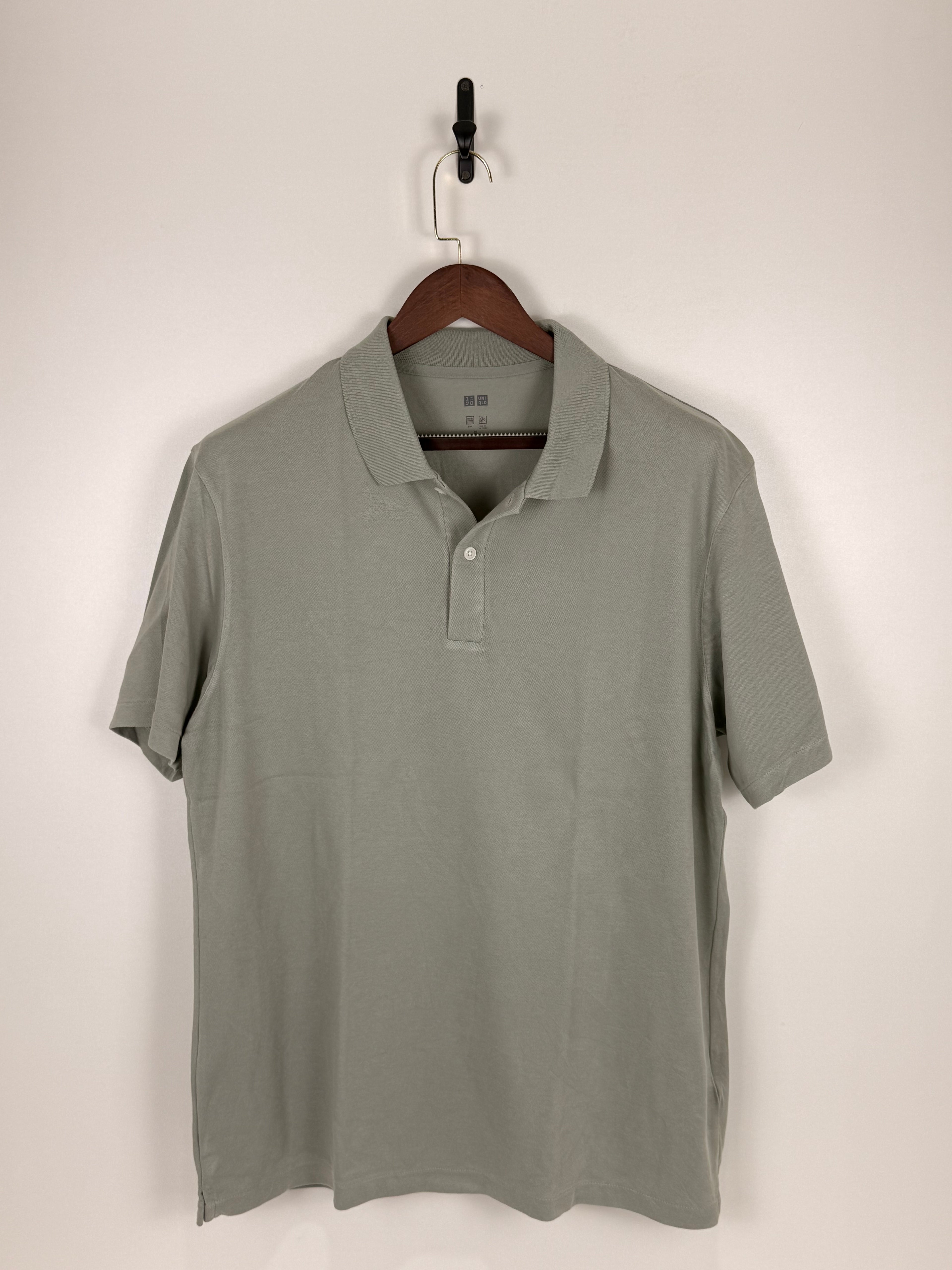 Uniqlo Mist Green Piqué Polo | C:50 L:30