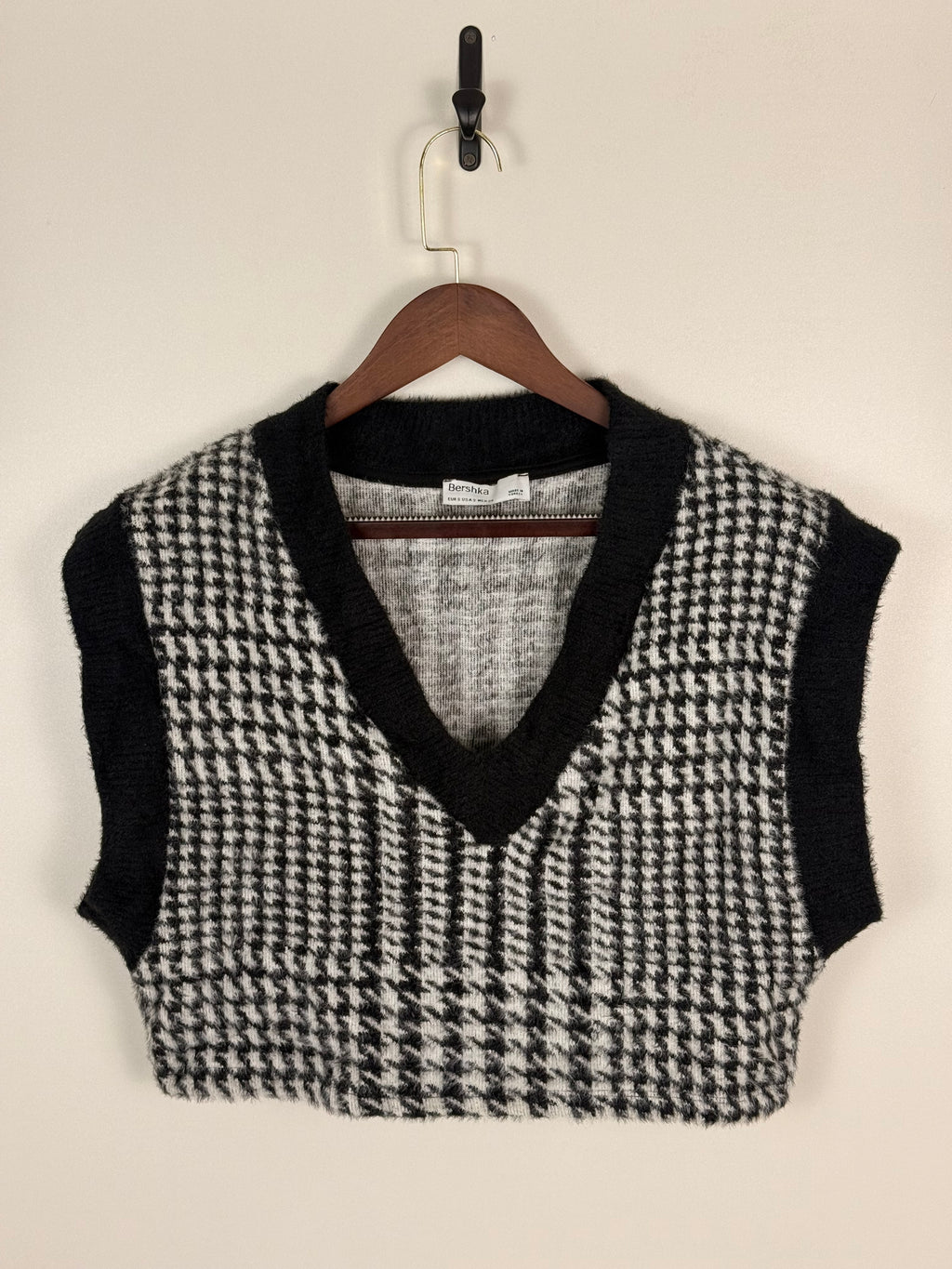 Bershka Cropped Sweater
