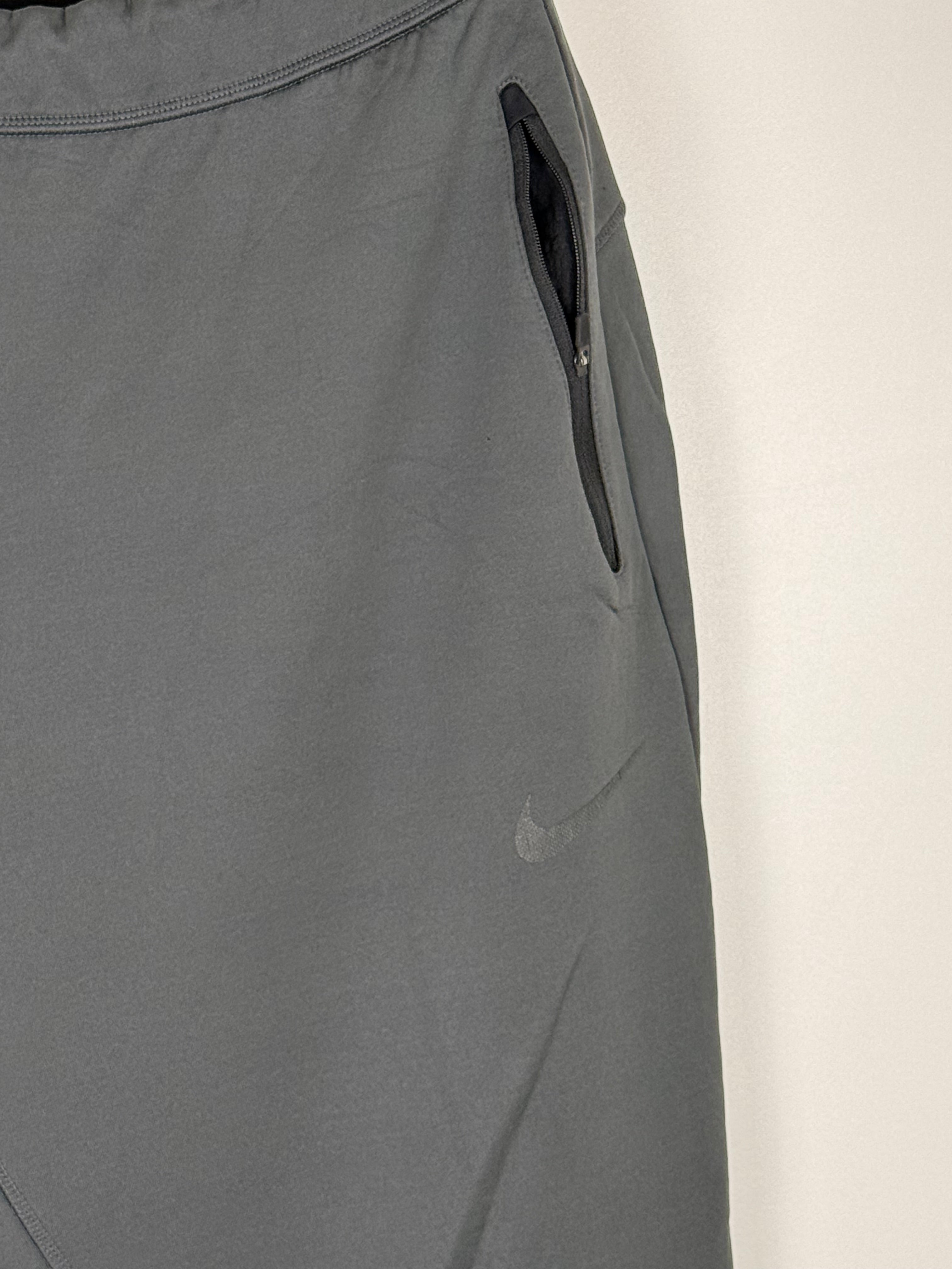 Nike Taipored Thermal Trousers | W:    L: