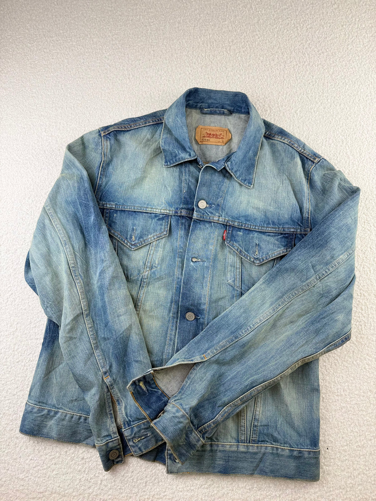 Vintage Levi’s Trucker Denim Jacket | C:42 L:26