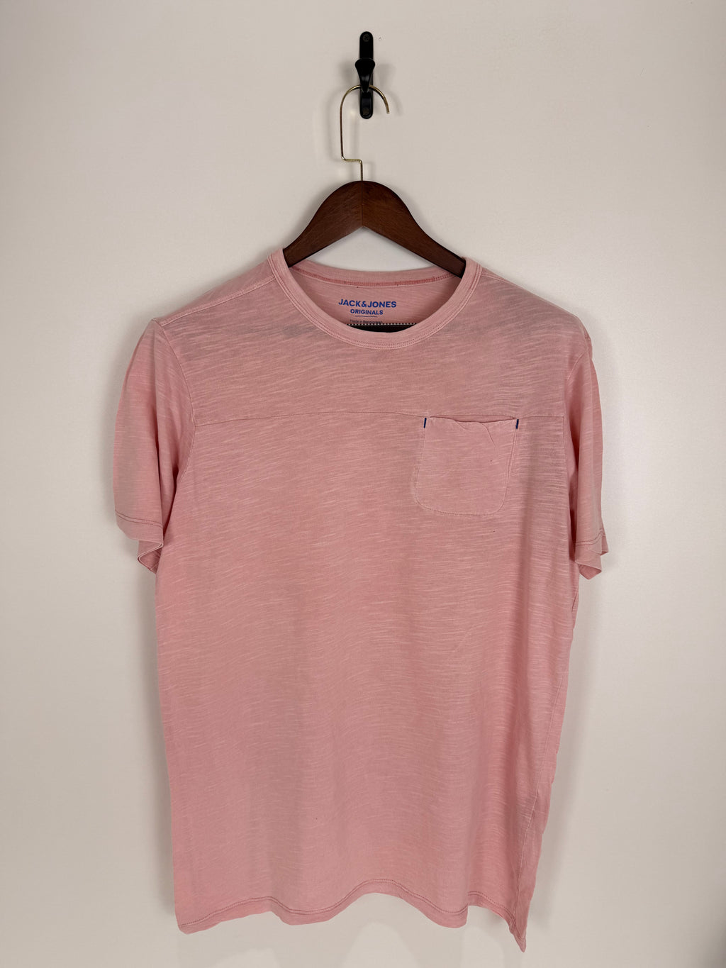 Jack & Jones Pocket Tee | C:42 L:28