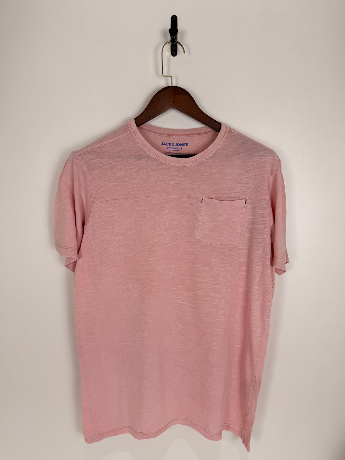 Jack & Jones Pocket Tee | C:42 L:28