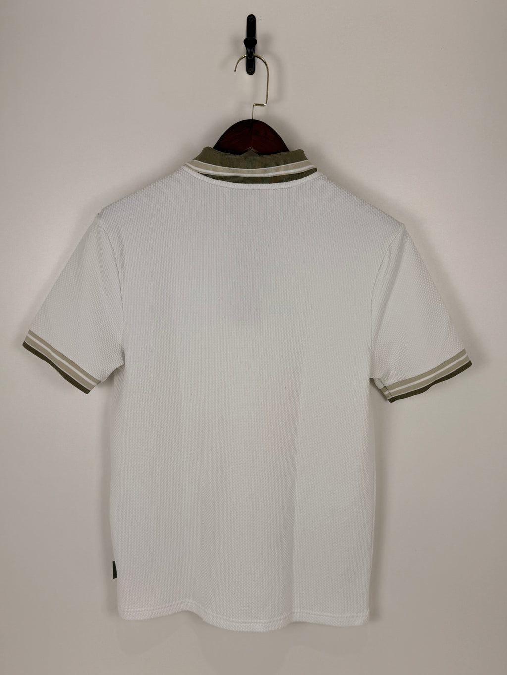 River Island Textured Zip Polo Ivory Olive | C:20 L:28