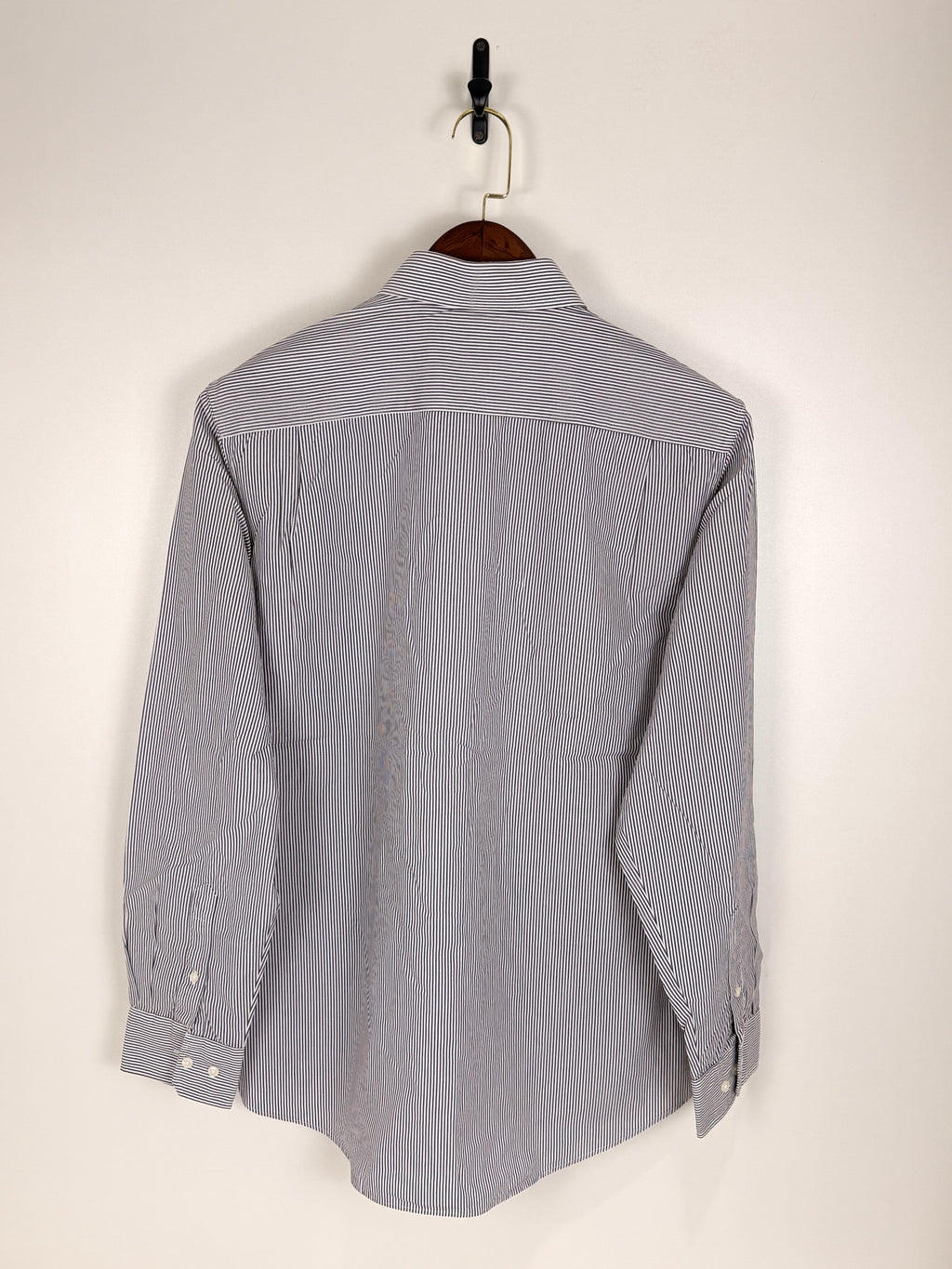 C&A Fine Stripe Button-Down Shirt | C:48 L:31