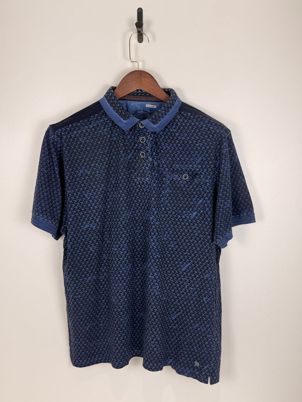 Tom Tompson Navy Monogram Polo |C:48 L:28